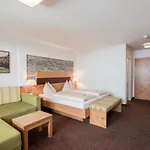 Hotel Alpenwelt 3*