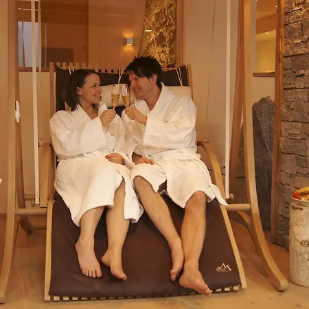 Hotell Alpenwelt Flachau