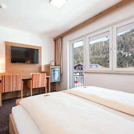 Hotell Alpenwelt 3*