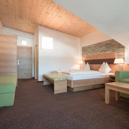 Hotel Alpenwelt Superior 3*