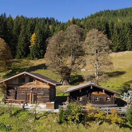 فندق Alpenwelt Superior فلاخاو