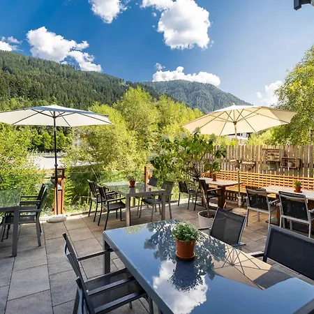 فندق Alpenwelt Superior 3*