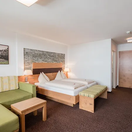 Hotel Alpenwelt Superior 3*